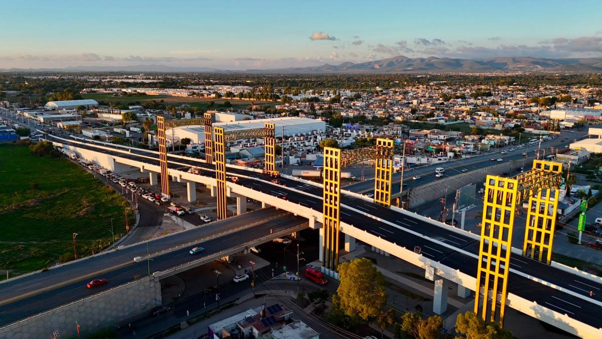 Ricardo Gallardo refuerza movilidad metropolitana con nuevo mega puente vehicular