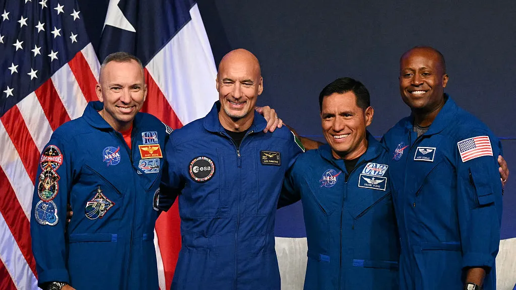 Tripulación de Artemis III: Preparando el Regreso a la Luna con Misión Orbital