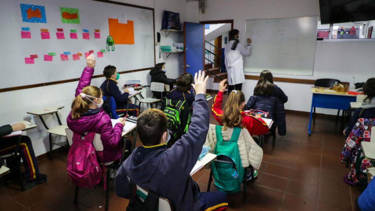 ¿Qué significa para padres y escuelas el fin de la tasa de intercambio 0% en pagos con tarjeta?