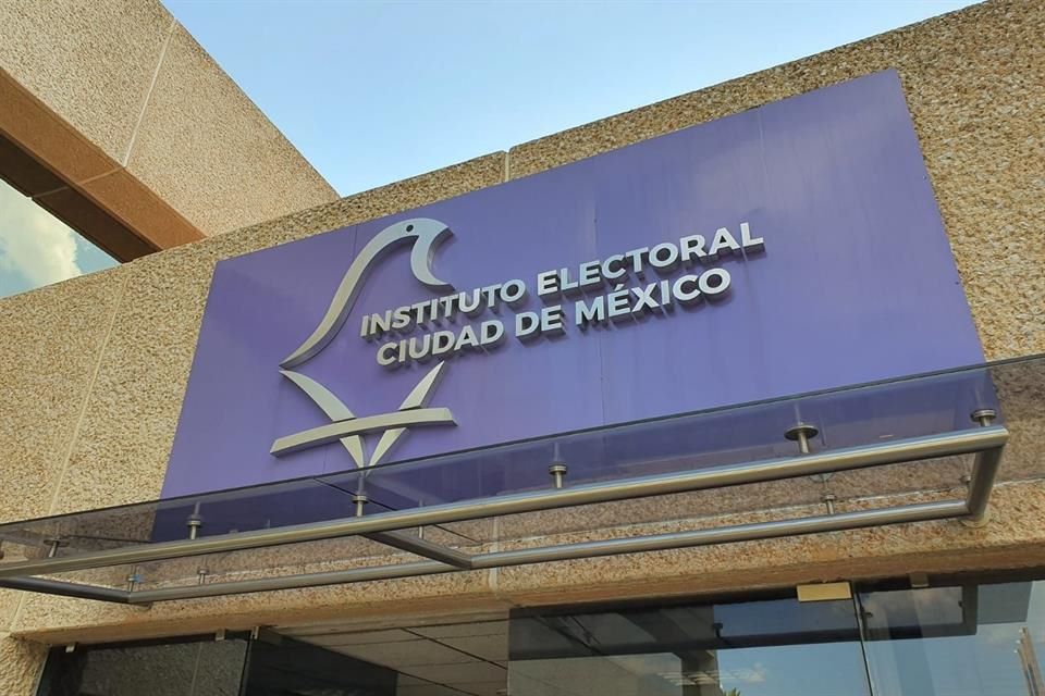 Proveedor de Taddei acapara licitación del IECM por 12.4 mdp
