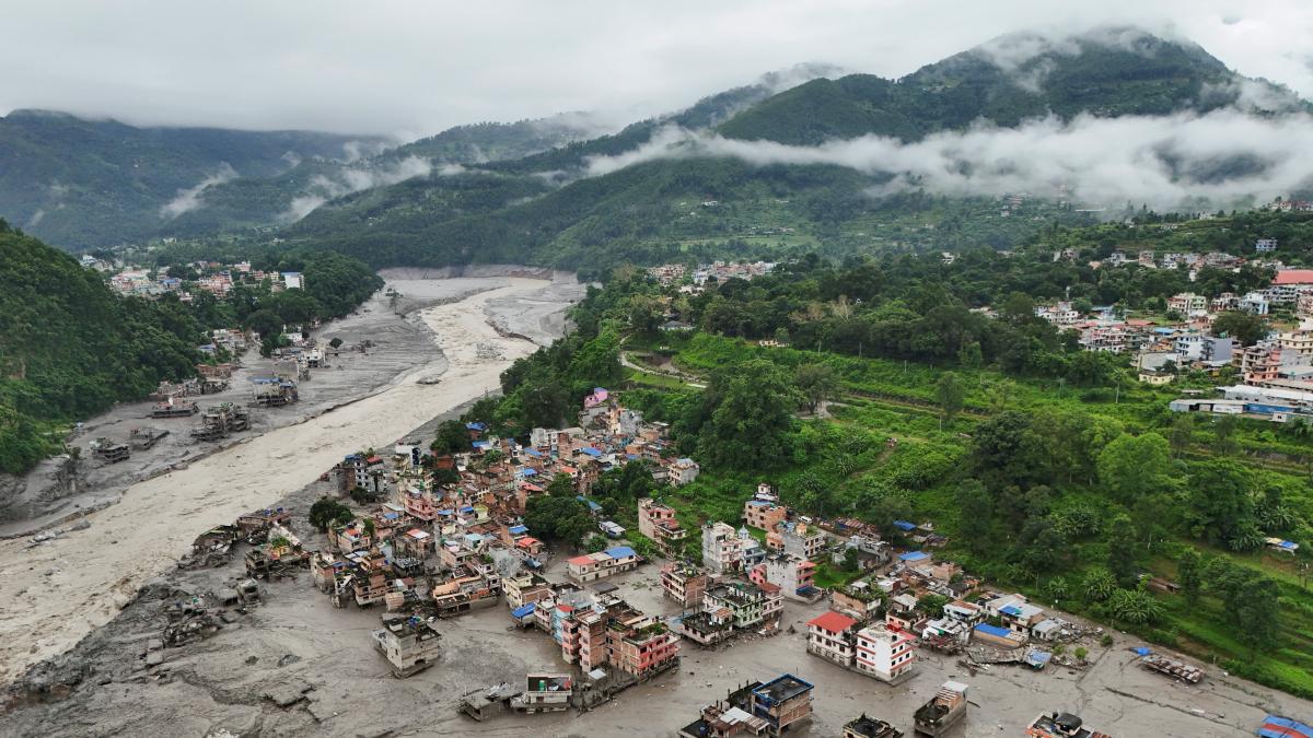 Expertos sugieren que aluvión en Nepal fue provocado por colapso de glaciar