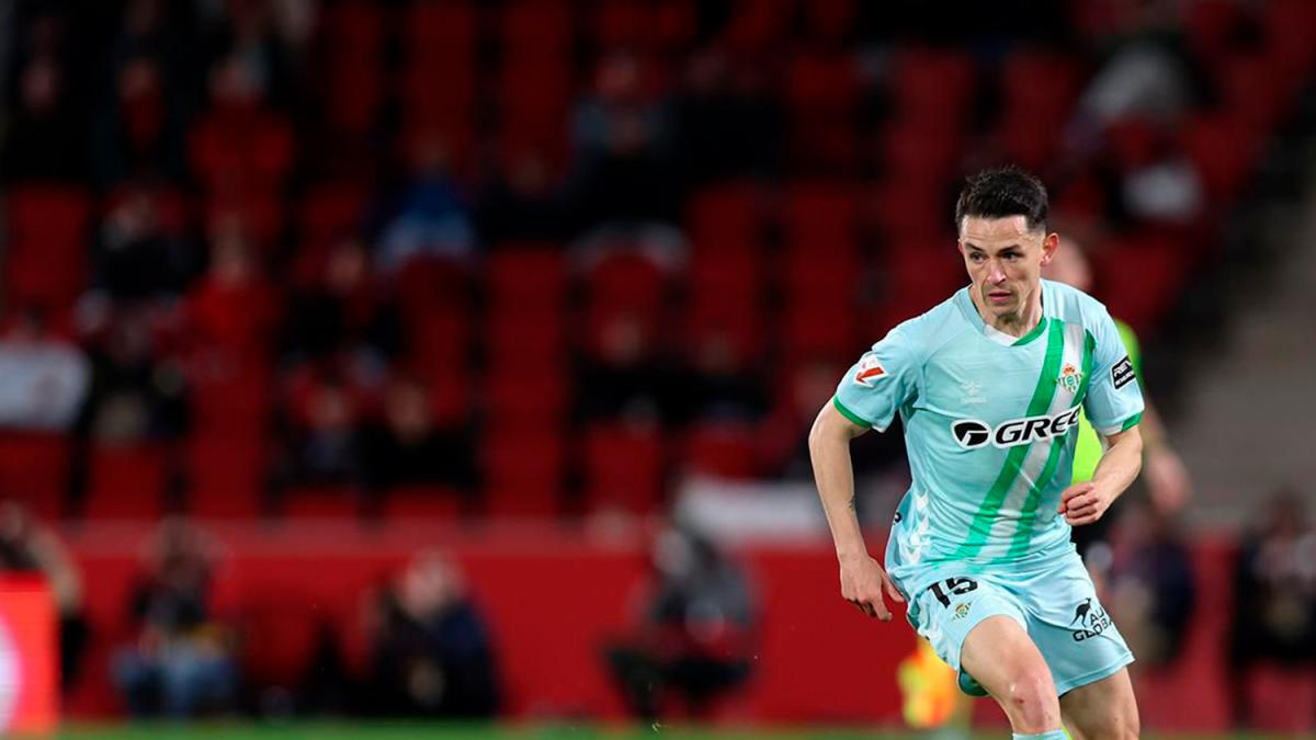 Álvaro Fidalgo se queda en banca y el Betis cae 5-2 ante Levante