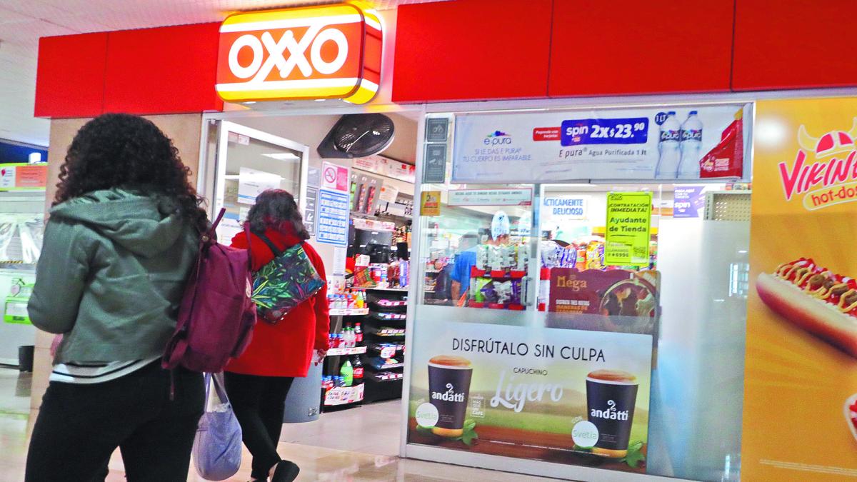 Aumento salarial y reducción de jornada aumentarán gastos de OXXO en 2027