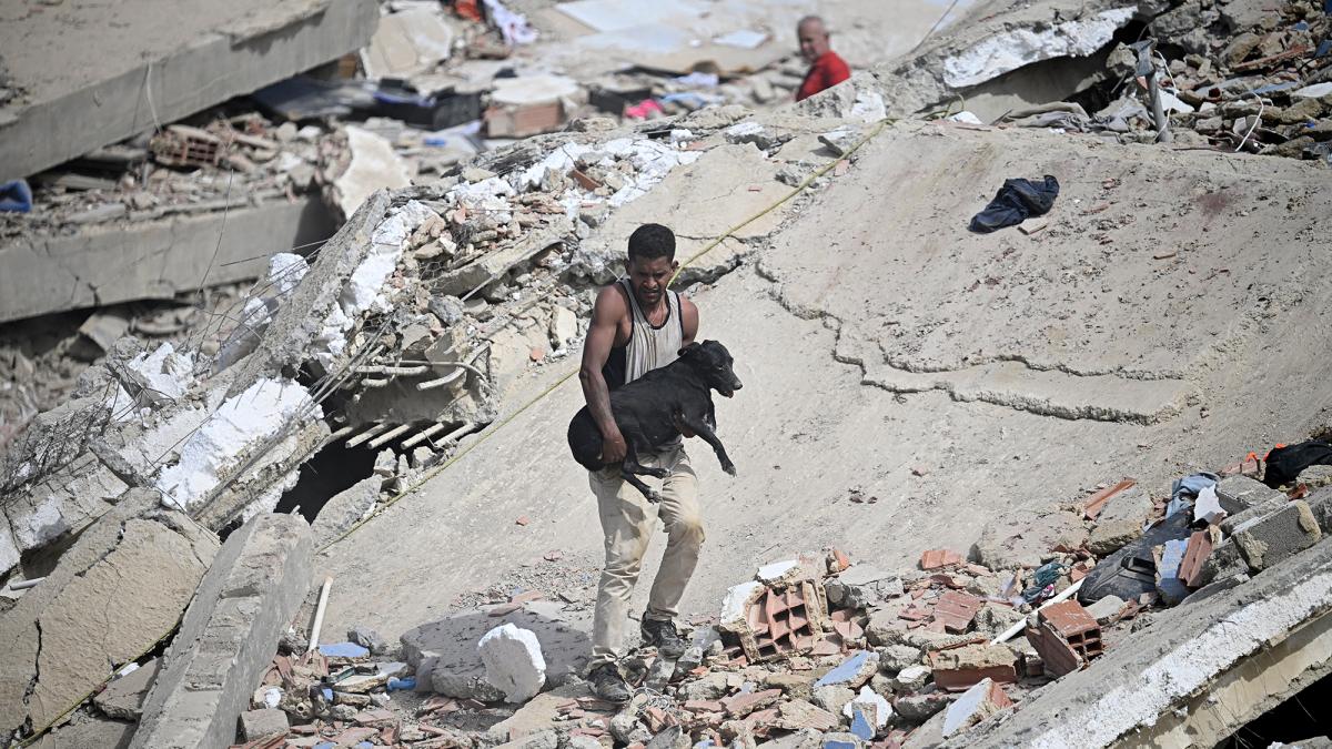 Asciende a 235 la cifra de muertos por los dos fuertes terremotos en Venezuela