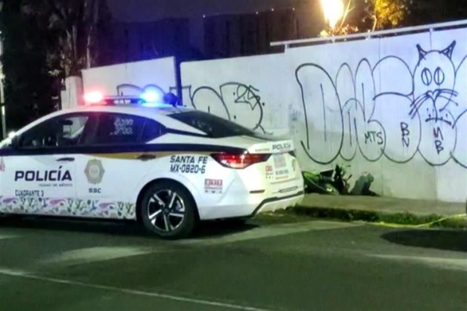 Asesinan a balazos a un motociclista en la Álvaro Obregón