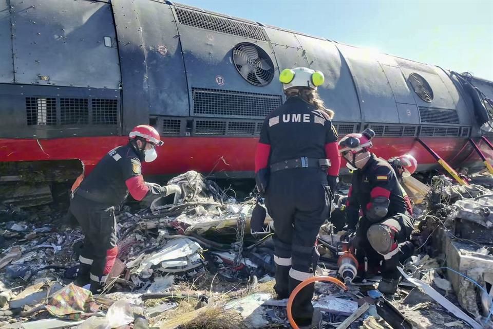 Choque mortal en España por autorizar el avance de un tren con señal en rojo