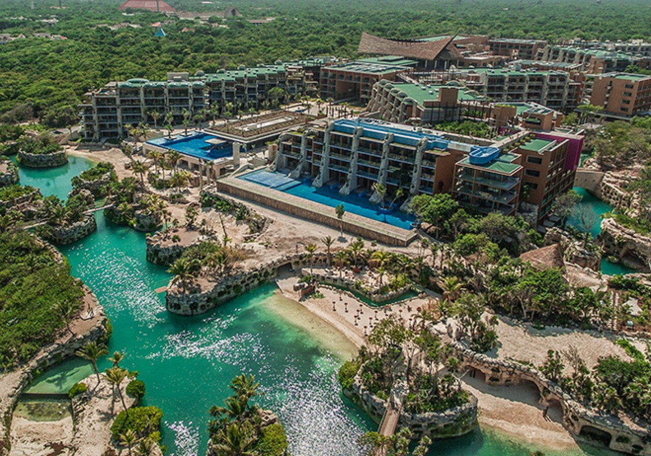 De comprar un terreno para su casa a fundar Xcaret, el parque más icónico de México