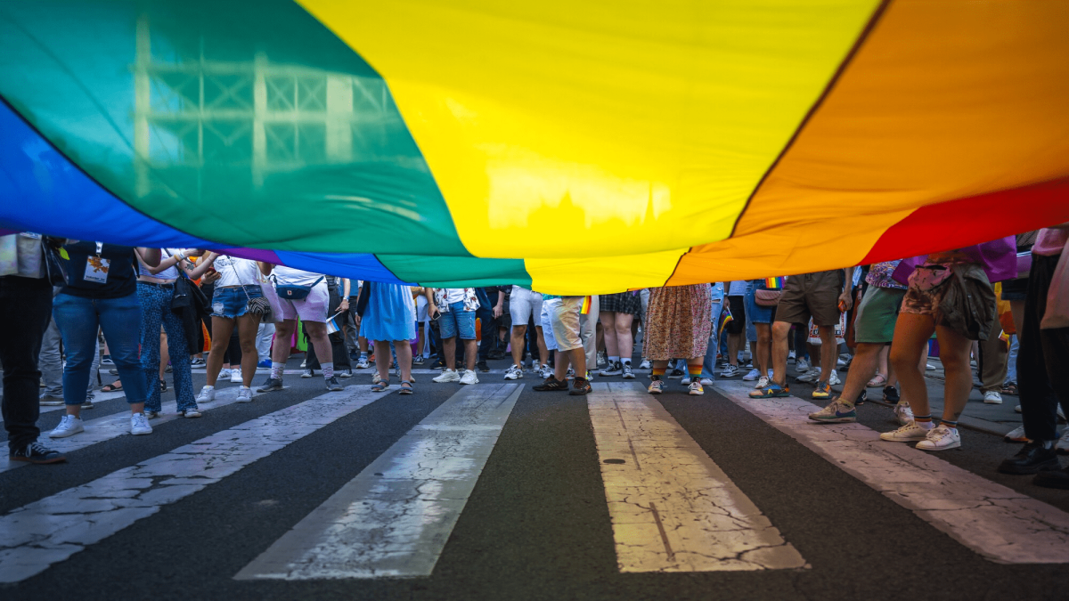 Comunidad LGBTQ+ en un mundo que se transforma: retos y avances en 2026