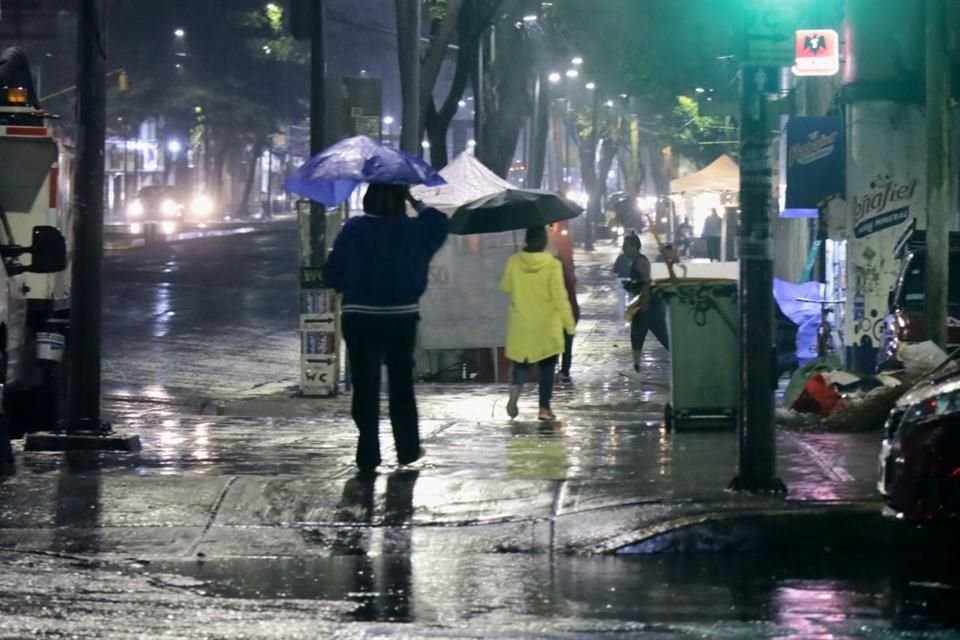 Lluvias causan afectaciones viales en CDMX y Estado de México
