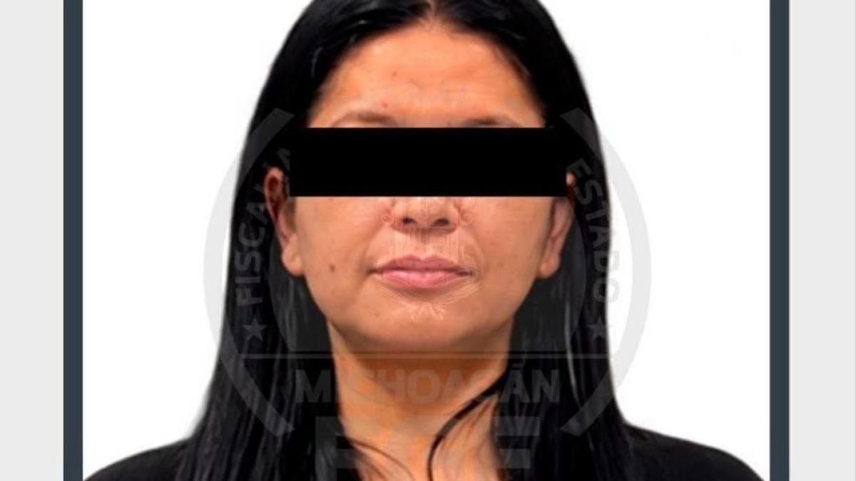 Detienen a secretaria del Bienestar de Uruapan por presunto encubrimiento en el caso Carlos Manzo