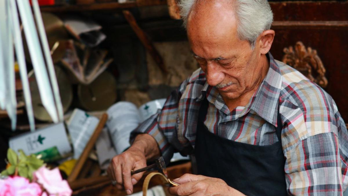 Longevidad y pensiones: el desafío del retiro digno en el Día del Abuelo