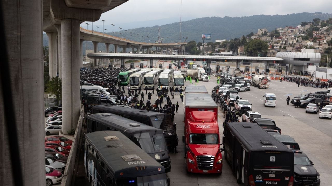 Normalistas Levantan Bloqueo en Caseta de Tlalpan Tras Cuatro Horas