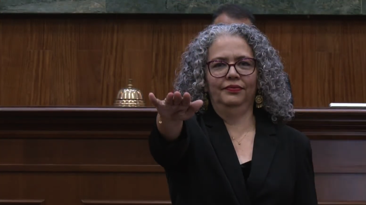 Graciela Domínguez Nava toma posesión como gobernadora interina de Sinaloa, priorizando la reactivación económica