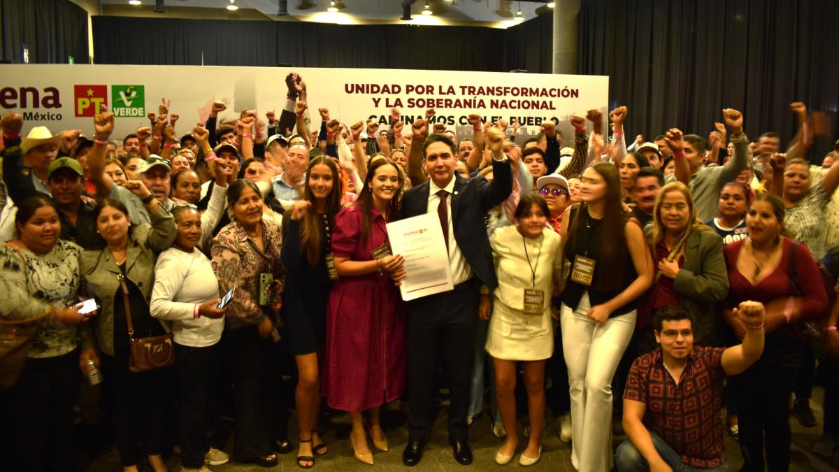 Héctor Santana se registra para la gubernatura de Nayarit y apuesta por llevar su modelo de gobierno a todo el estado