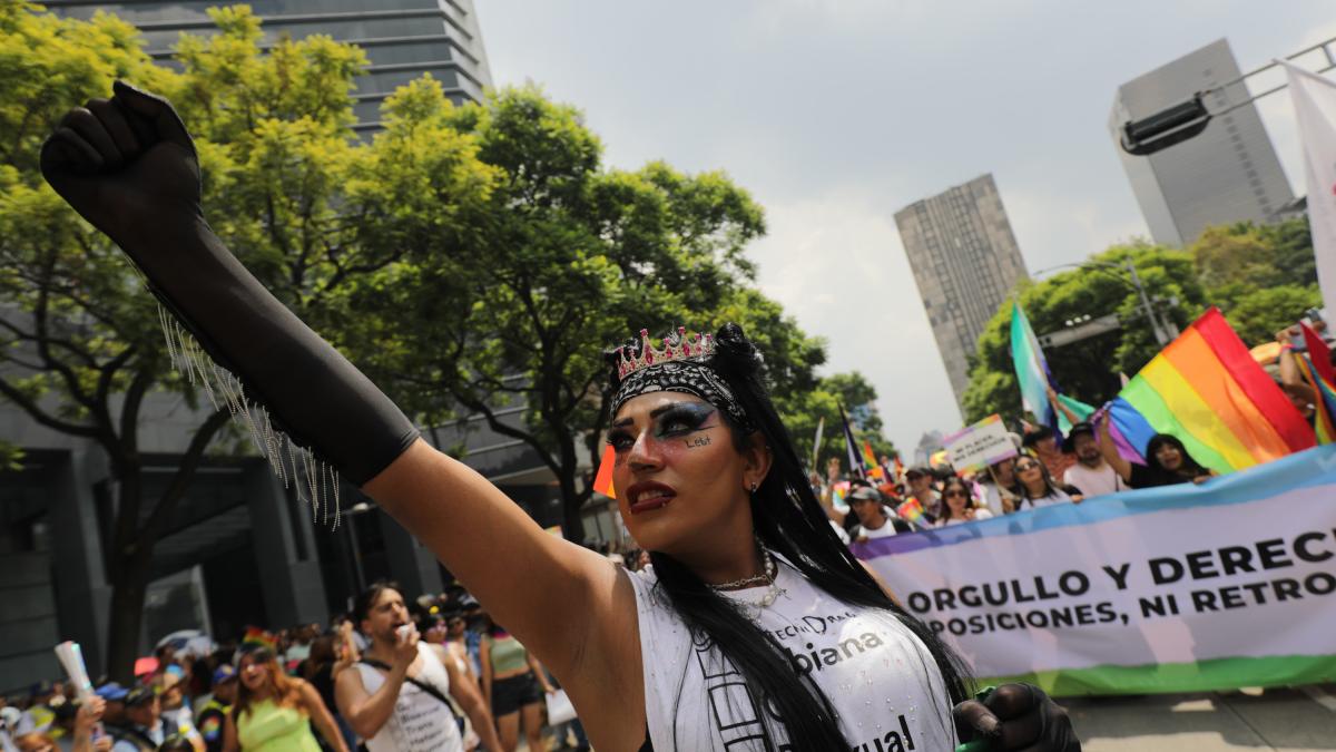 Marcha del Orgullo LGBT+ 2026: miles inundan Paseo de la Reforma en defensa de derechos y diversidad