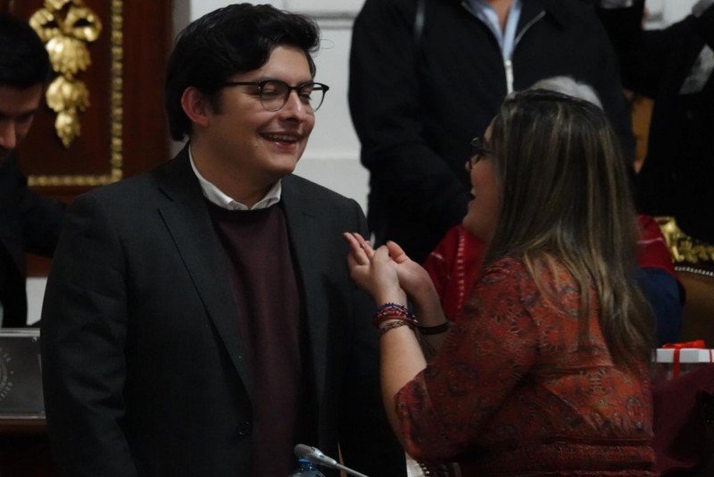 Morena presenta denuncia contra organización vinculada al PAN por疑似多重营销计划