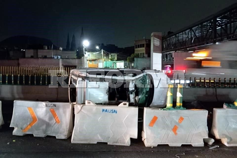 Muere conductor tras volcadura en la México-Puebla