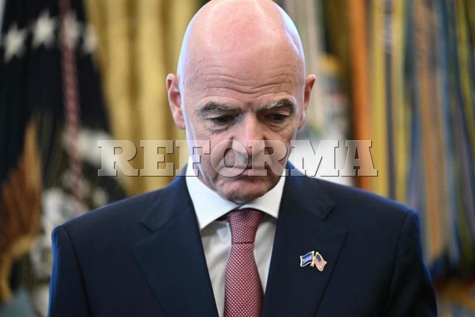 UEFA retira apoyo a Infantino tras fallar su proyecto de inversión privada para el Mundial