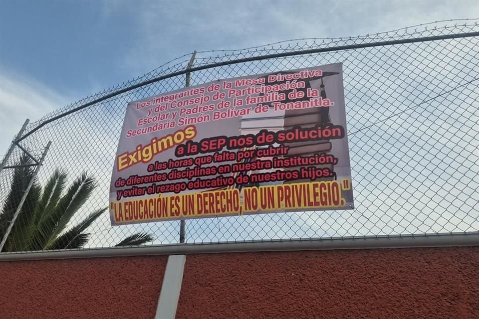Estudiantes del Edomex pierden hasta 300 horas de clase por falta de docentes