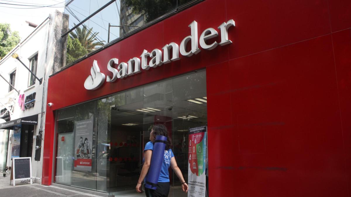 Santander México supera por primera vez el billón de pesos en cartera de crédito total