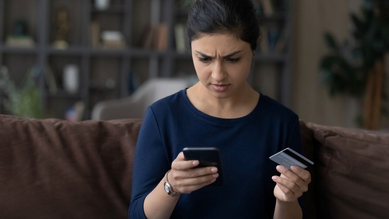 Señales para detectar un 'montadeudas' antes de pedir un préstamo desde tu celular