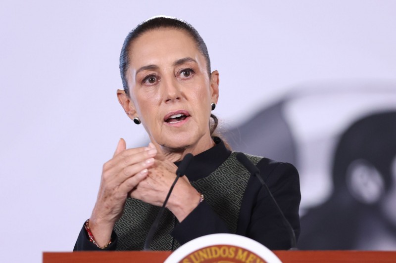 Sheinbaum propone regular redes sociales e inteligencia artificial tras el Mundial: "No es censura"