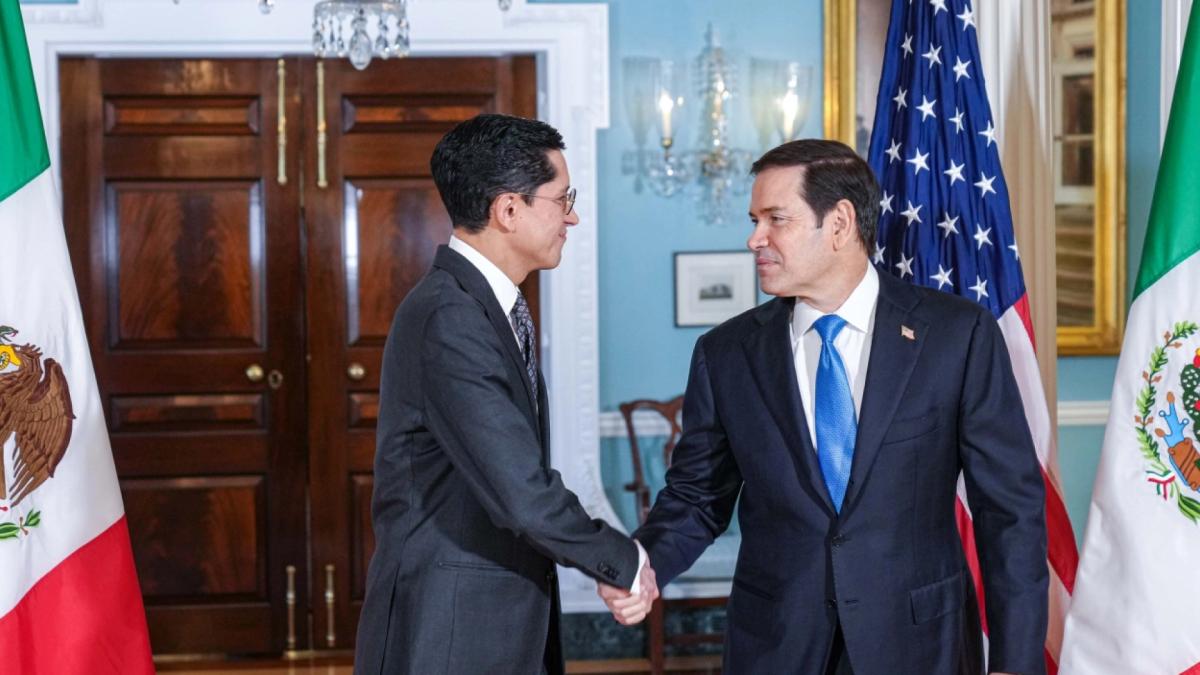 Roberto Velasco y Marco Rubio dialogan en Washington sobre migración y fentanilo