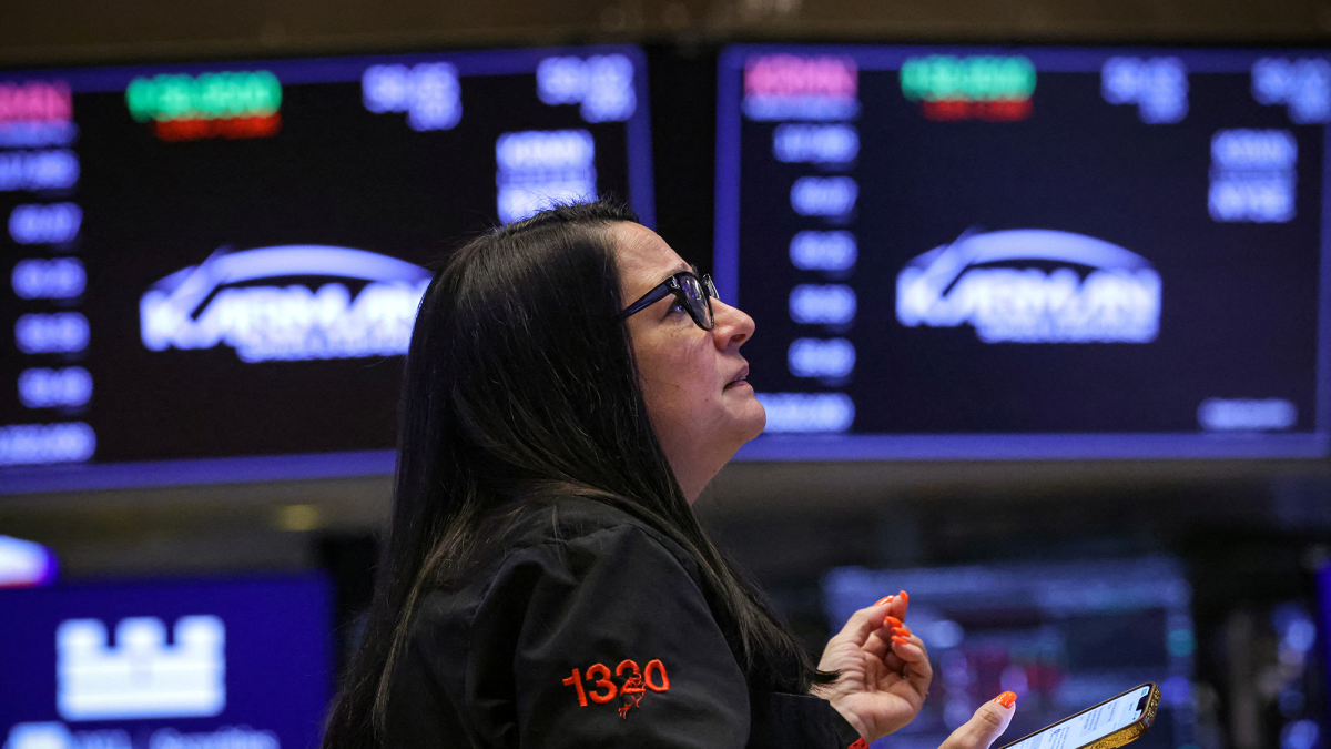 Bolsa de Nueva York presenta resultados dispares; títulos de Coca-Cola alcanzan máximo histórico tras superar expectativas trimestrales